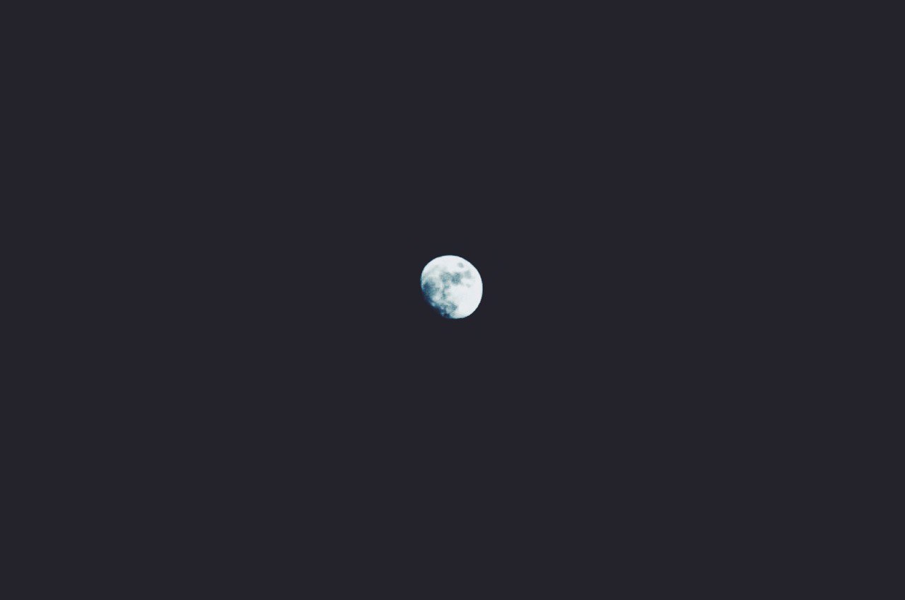 Moon Intro